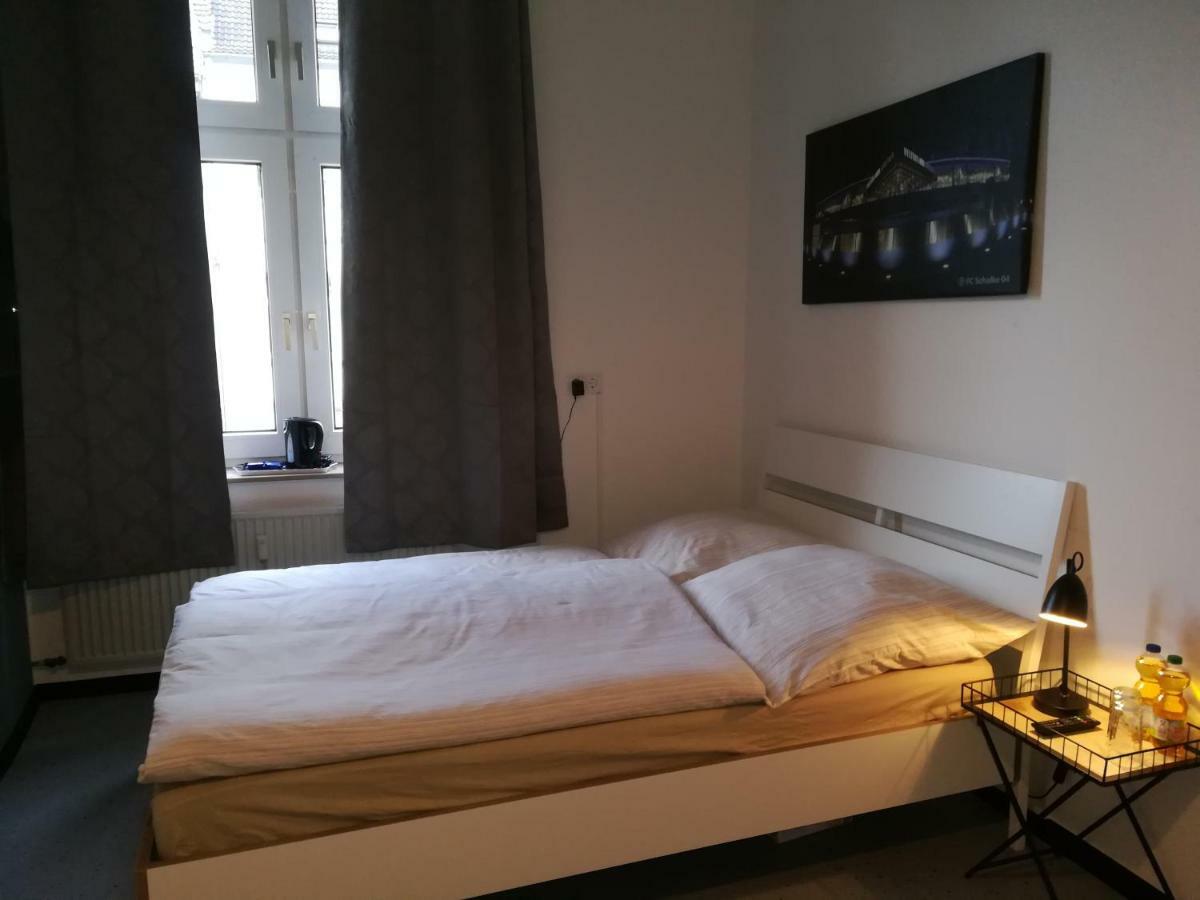 Zentrales Apartment In Gelsenkirchen Exteriör bild