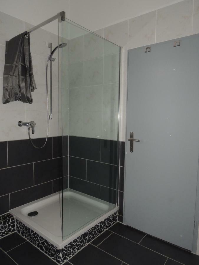 Zentrales Apartment In Gelsenkirchen Exteriör bild